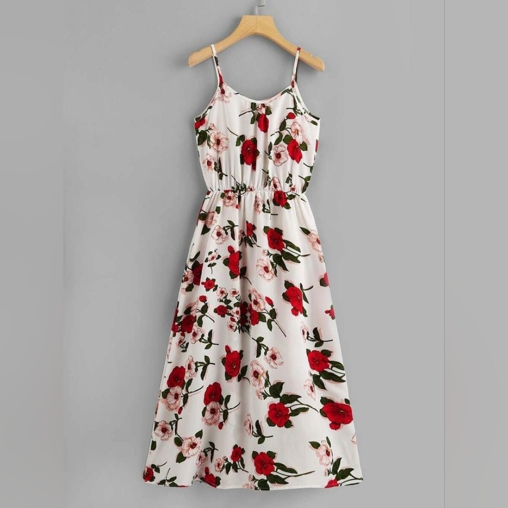 ✨2/$16✨ NWOT SHEIN Floral Dress in Red and White
